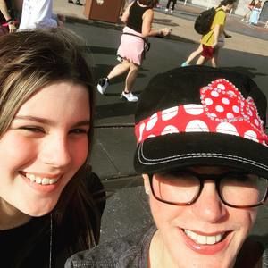 Meet your Posher, Laura